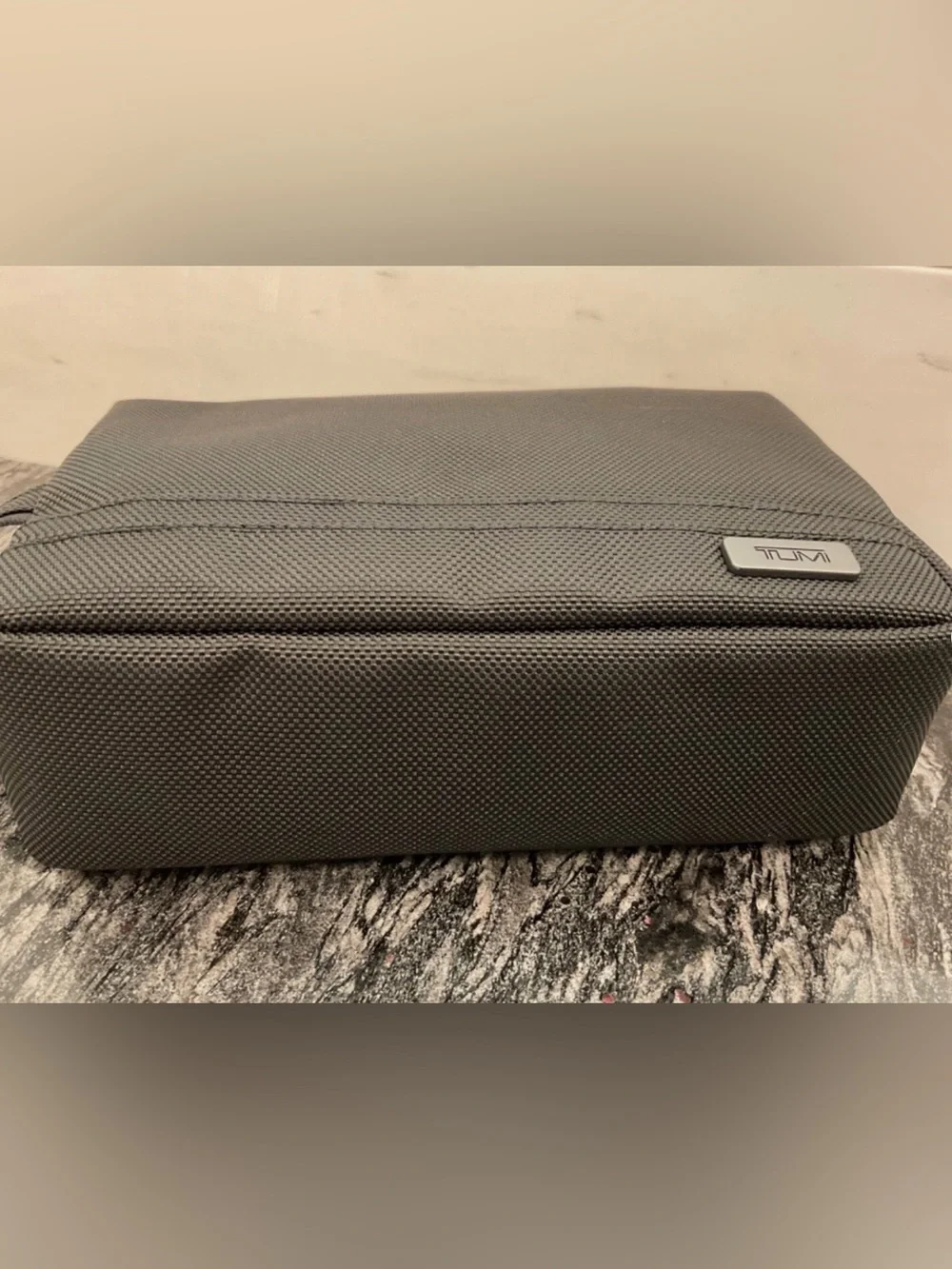 NEW - TUMI Ballistic Nylon Zippered Medium Kit - Pouch - Cosmetic Bag ALL BLACK